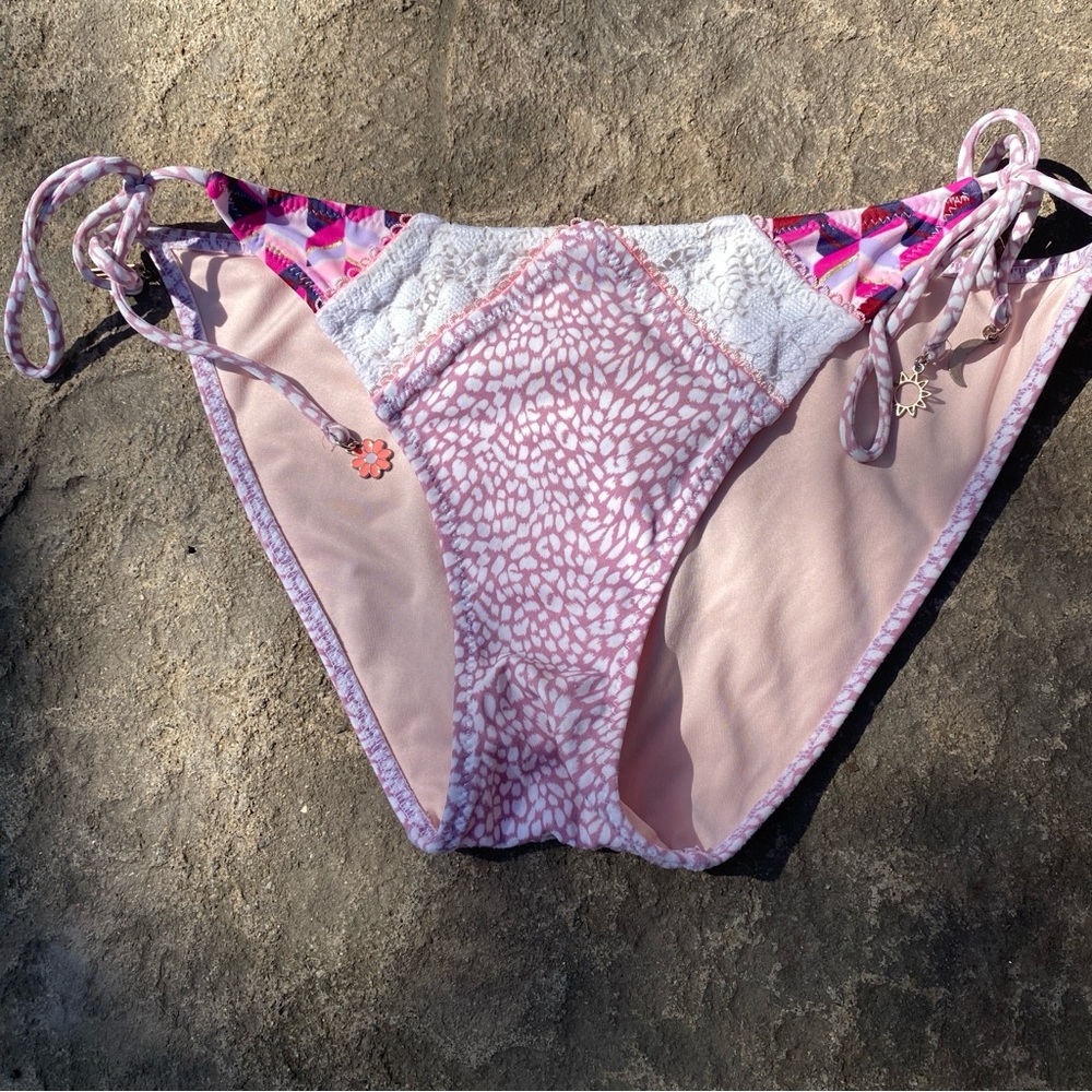 Bottoms, Swim String Bikini VS